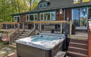Relaxed East Wakefield Retreat Directly on Balch Lake - East Wakefield, New Hampshire