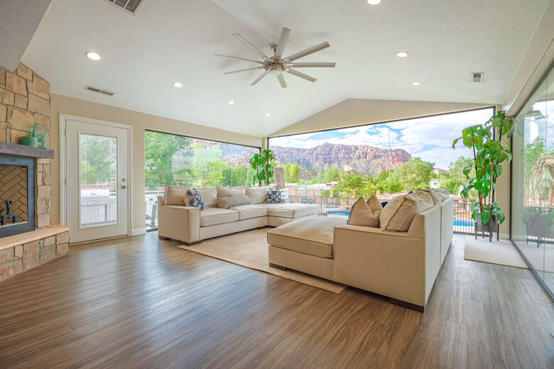 Hildale Group Escape with Pool, Sauna and Private Theater - Hildale, Utah