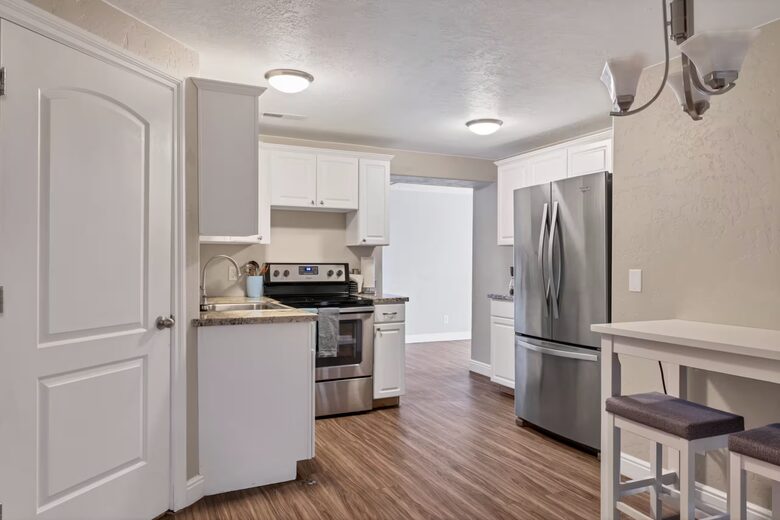 Hildale Group Escape with Pool, Sauna and Private Theater - Hildale, Utah