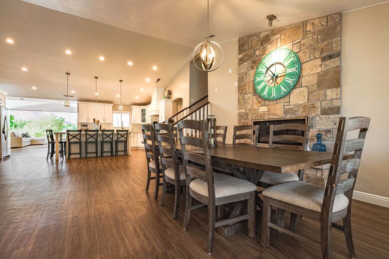 Hildale Group Escape with Pool, Sauna and Private Theater - Hildale, Utah