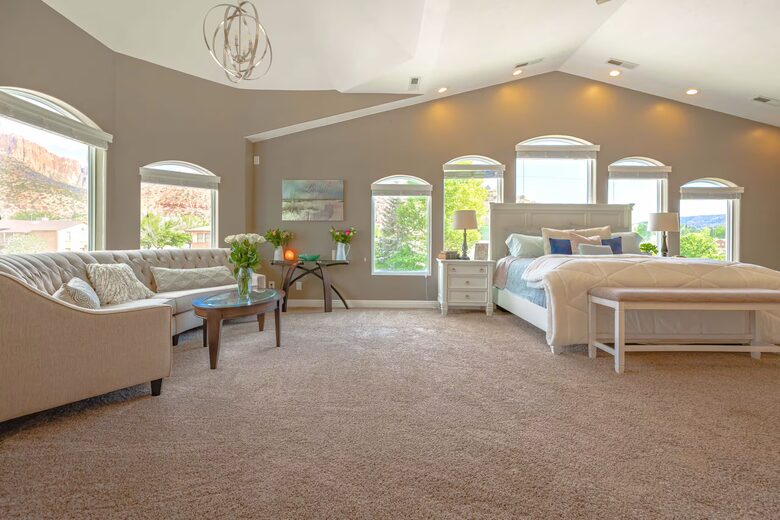 Hildale Group Escape with Pool, Sauna and Private Theater - Hildale, Utah