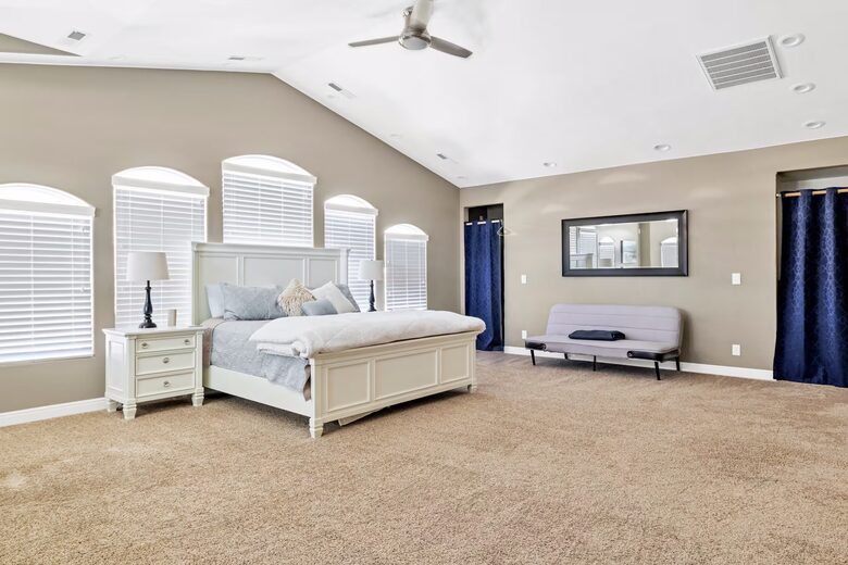 Hildale Group Escape with Pool, Sauna and Private Theater - Hildale, Utah