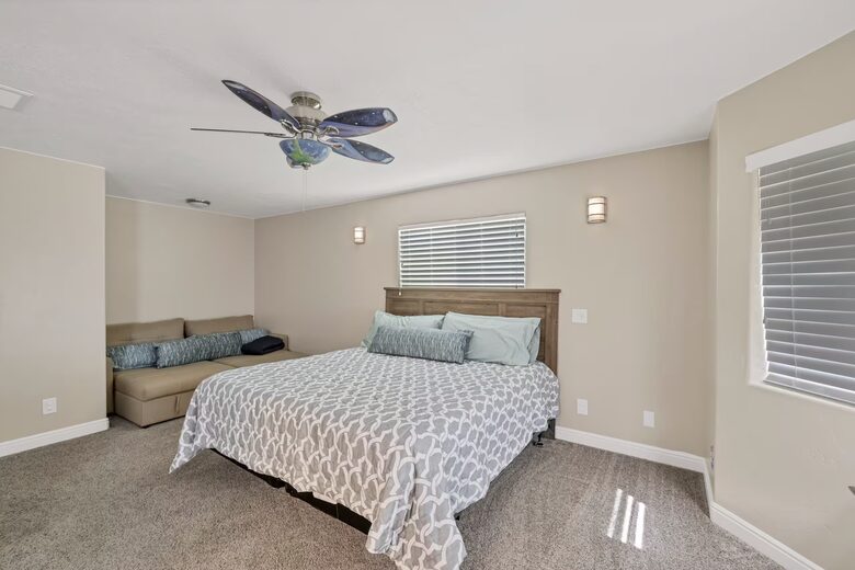 Hildale Group Escape with Pool, Sauna and Private Theater - Hildale, Utah
