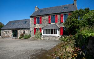 Elegant Breton Home Near the Coast - Plestin les Grèves, France