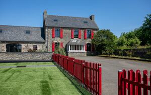 Elegant Breton Home Near the Coast - Plestin les Grèves, France