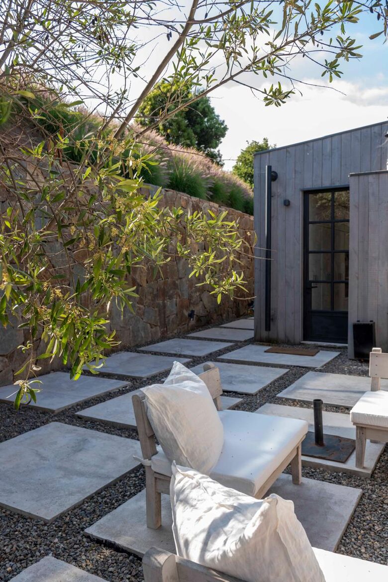 Refined Coastal Home in La Laguna - La Laguna de Puchuncaví, Chile
