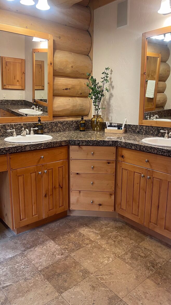 Private Riverfront Retreat in Weber Canyon - Oakley, Utah