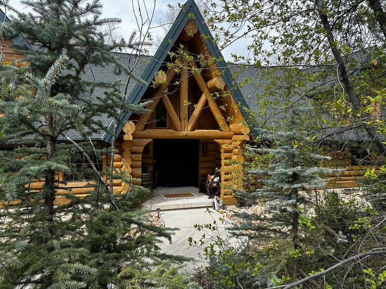 Private Riverfront Retreat in Weber Canyon - Oakley, Utah