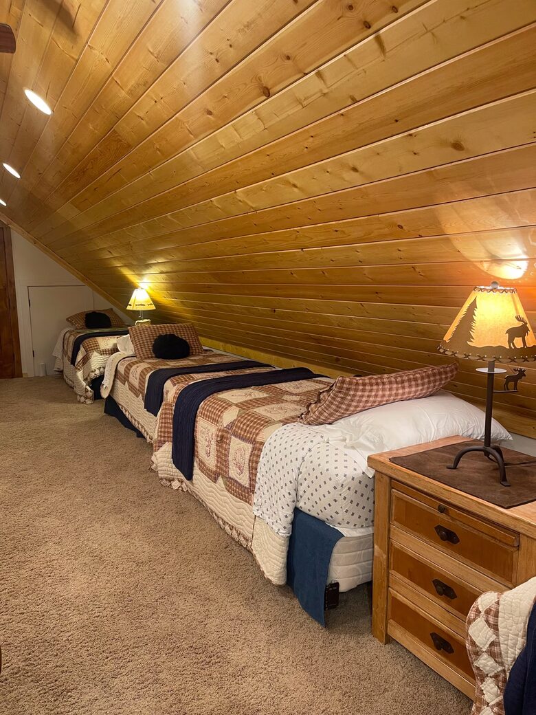 Private Riverfront Retreat in Weber Canyon - Oakley, Utah