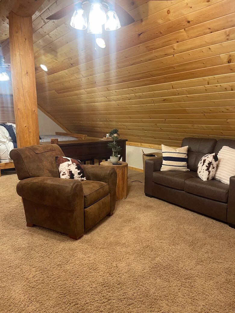 Private Riverfront Retreat in Weber Canyon - Oakley, Utah