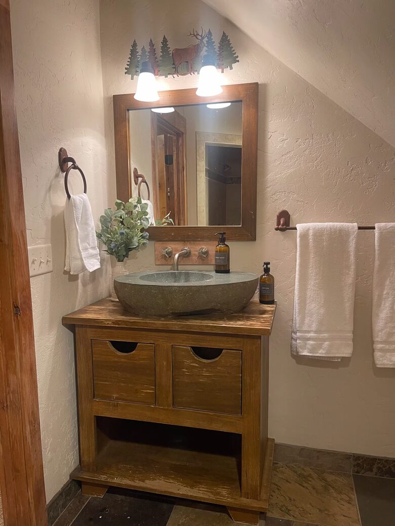 Private Riverfront Retreat in Weber Canyon - Oakley, Utah