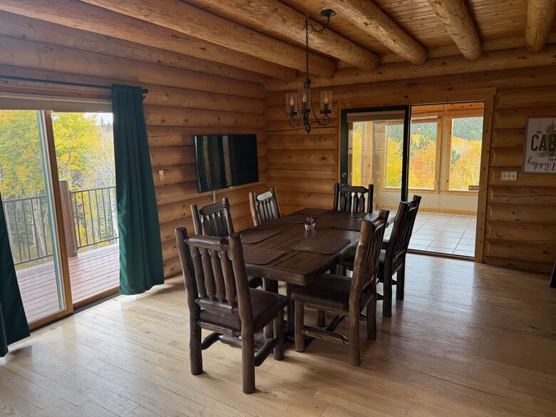 Colorado Mountain Cabin Overlooking Pikes Peak - Woodland Park, Colorado