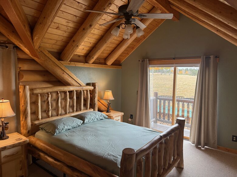 Colorado Mountain Cabin Overlooking Pikes Peak - Woodland Park, Colorado