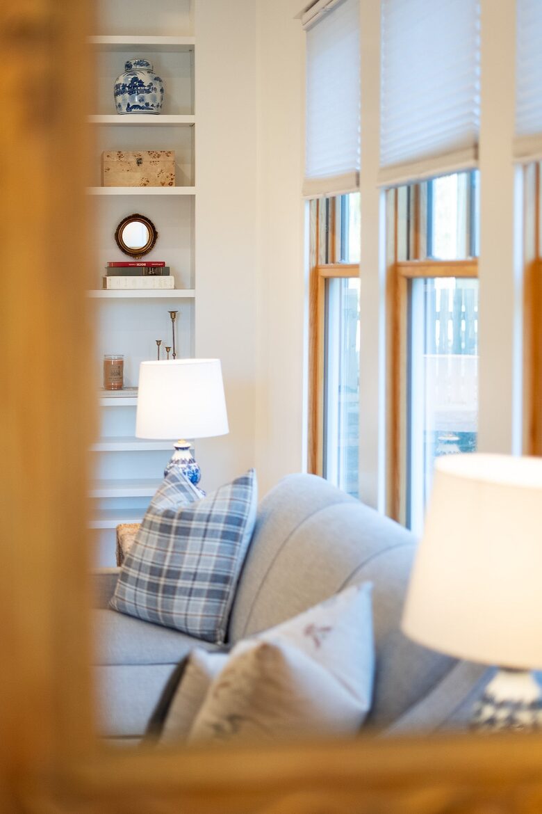 Downtown Fayetteville Cottage with Designer Finishes - Fayetteville, Arkansas