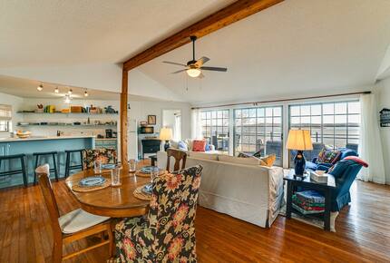 Kentucky Lakefront Retreat with Private Dock and Sunset Views - New Concord, Kentucky