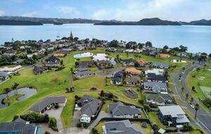 Whangārei Coastal Retreat with Pool, Golf and Tennis - Whangārei, New Zealand