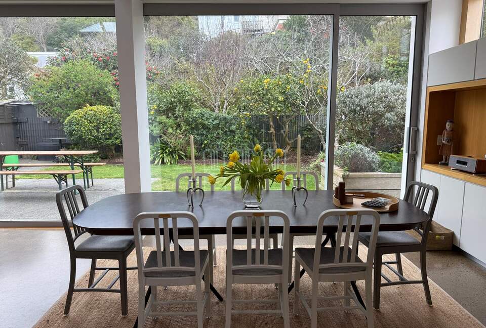 Scandinavian-Inspired Cottage Near Central Wellington - Wellington, New Zealand