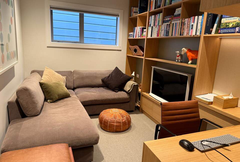 Scandinavian-Inspired Cottage Near Central Wellington - Wellington, New Zealand
