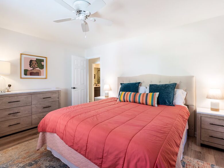Palm Desert Country Club Retreat Near El Paseo - Palm Desert, California