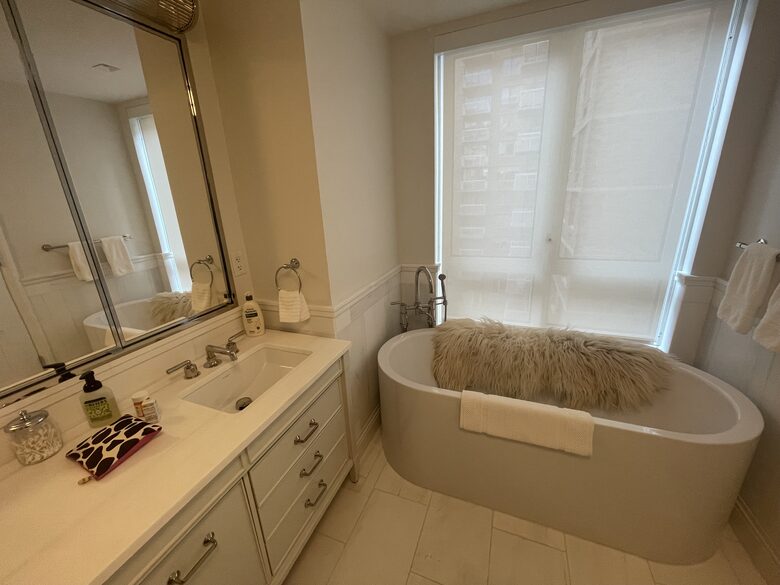 Contemporary Upper West Side Retreat - New York City, New York