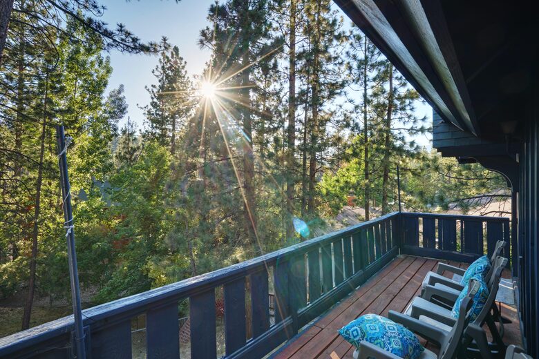 Five-Bedroom Mountain Escape in Big Bear - Big Bear City, California