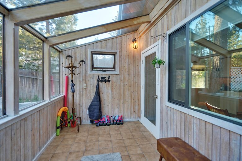 Five-Bedroom Mountain Escape in Big Bear - Big Bear City, California