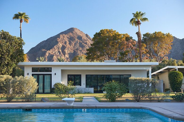 Indian Wells Mid-Century Modern Retreat with Shared Pool - Indian Wells, California