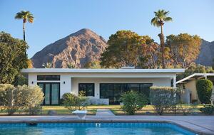 Indian Wells Mid-Century Modern Retreat with Shared Pool - Indian Wells, California