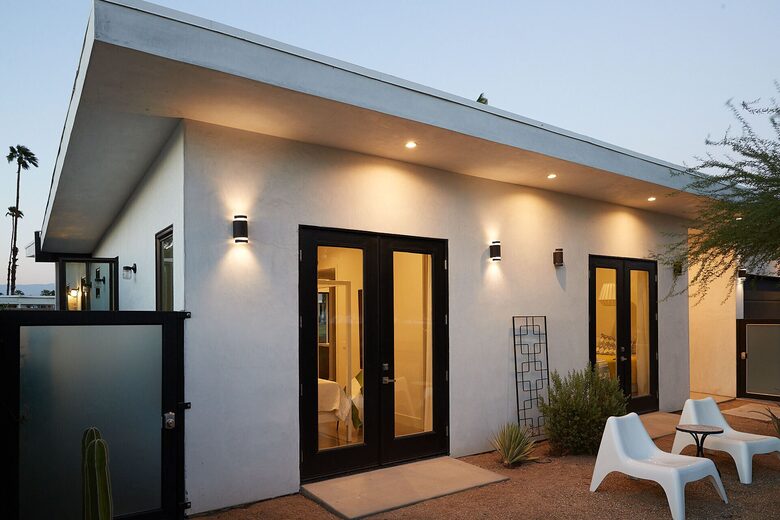 Indian Wells Mid-Century Modern Retreat with Shared Pool - Indian Wells, California