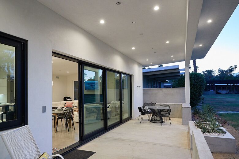 Indian Wells Mid-Century Modern Retreat with Shared Pool - Indian Wells, California