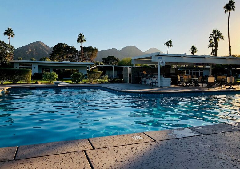Indian Wells Mid-Century Modern Retreat with Shared Pool - Indian Wells, California