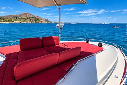 Cabo San Lucas Private Sunseeker Yacht Day - Cabo San Lucas, Mexico