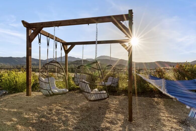 Redding Retreat with Mount Shasta Views, Pool and Sauna - Redding, California