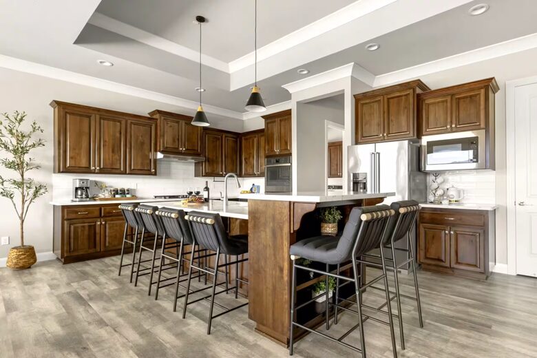 Redding Retreat with Mount Shasta Views, Pool and Sauna - Redding, California