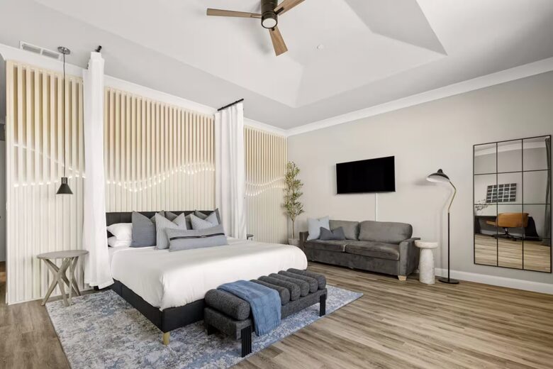 Redding Retreat with Mount Shasta Views, Pool and Sauna - Redding, California
