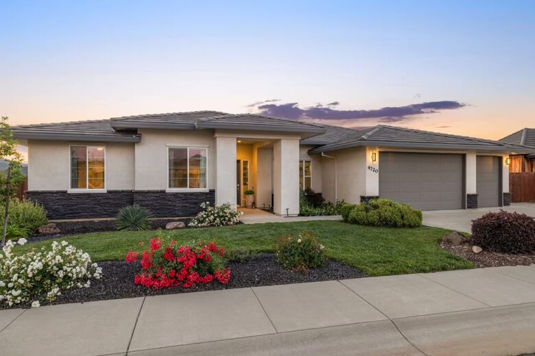 Redding Retreat with Mount Shasta Views, Pool and Sauna - Redding, California