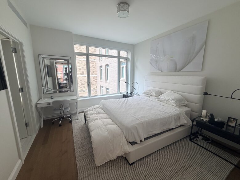 Contemporary Upper West Side Retreat - New York City, New York