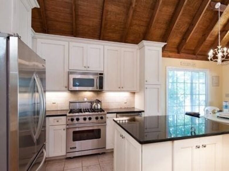 Waterfront Escape with Panoramic Lake Oconee Views - Eatonton, Georgia