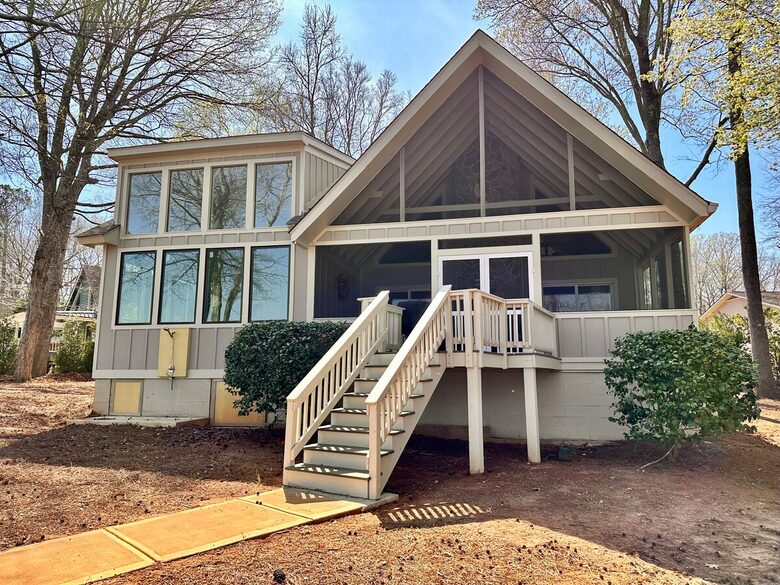 Waterfront Escape with Panoramic Lake Oconee Views - Eatonton, Georgia