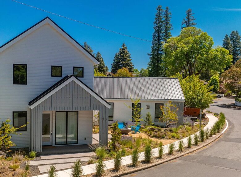 Contemporary Old Bend Home Near Downtown - Bend, Oregon