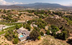 Temecula Wine Country Estate with Pool, Spa and Pickleball - Temecula, California