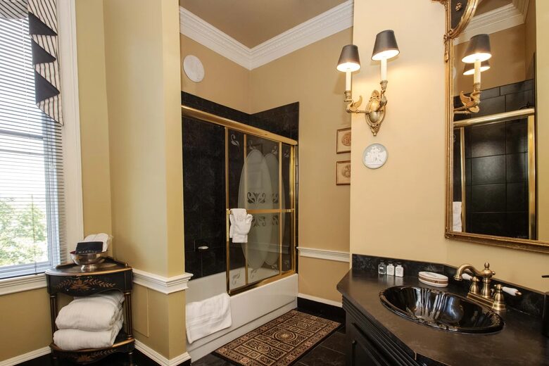 Historic Petersburg Residence with Five Suites and Gardens - Petersburg, Virginia