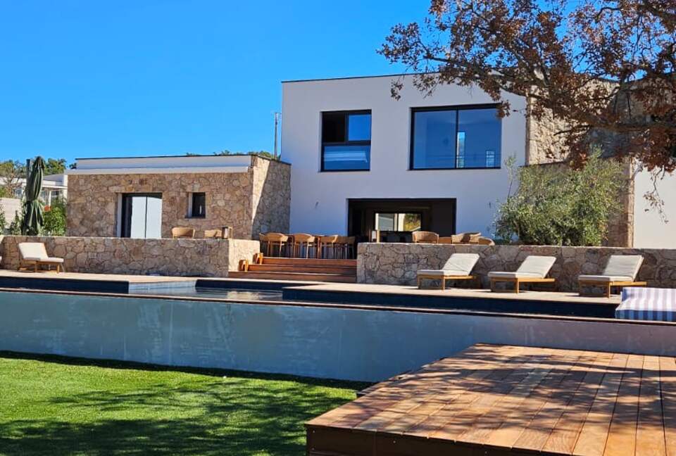 Contemporary Corsican Retreat near Saint Cyprien - Cirendinu, France
