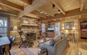 Cozy Log Cabin in the North Carolina Mountains - Zionville, North Carolina