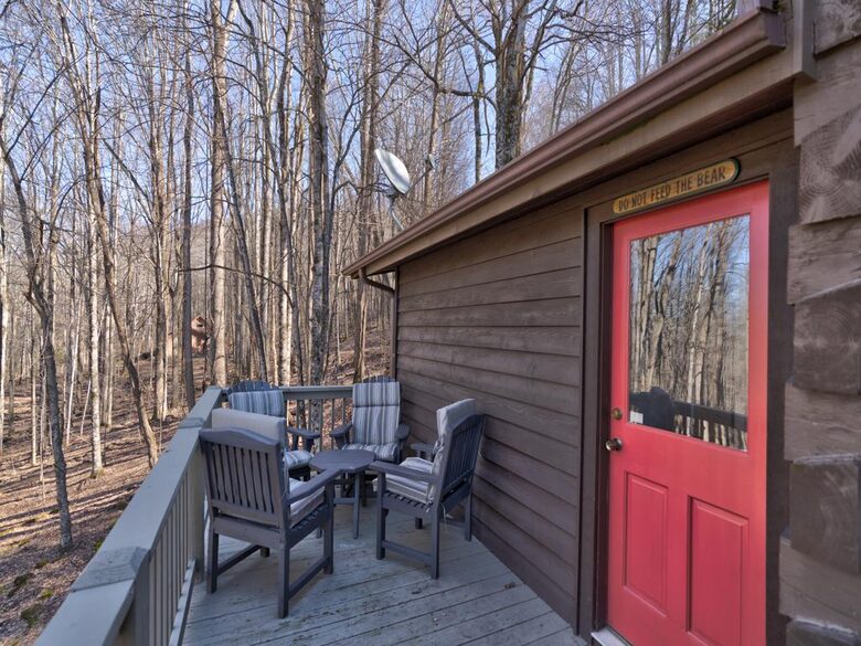 Cozy Log Cabin in the North Carolina Mountains - Zionville, North Carolina