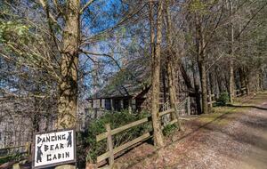 Cozy Log Cabin in the North Carolina Mountains - Zionville, North Carolina