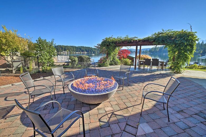 Waterfront Living in the Foothills of Mount Rainier - Eatonville, Washington