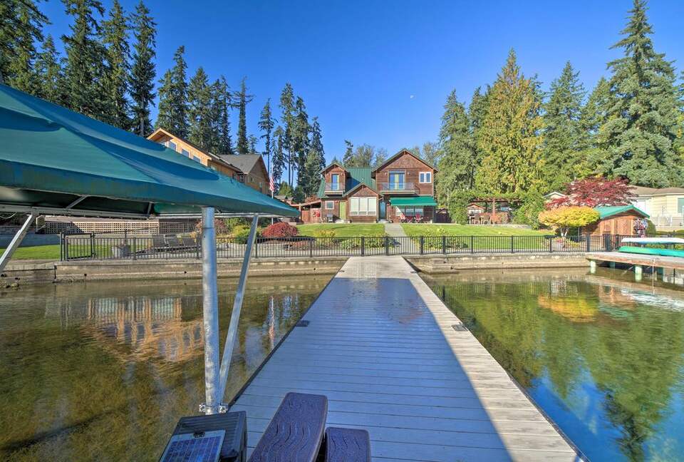 Waterfront Living in the Foothills of Mount Rainier - Eatonville, Washington