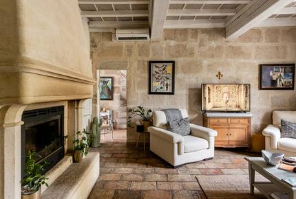Historic Convent Home in Provence - Barbentane, France