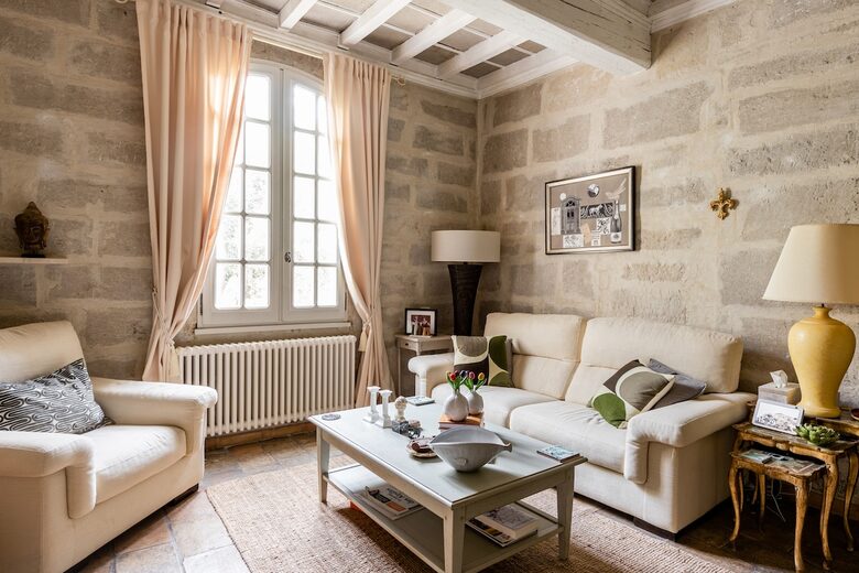 Historic Convent Home in Provence - Barbentane, France